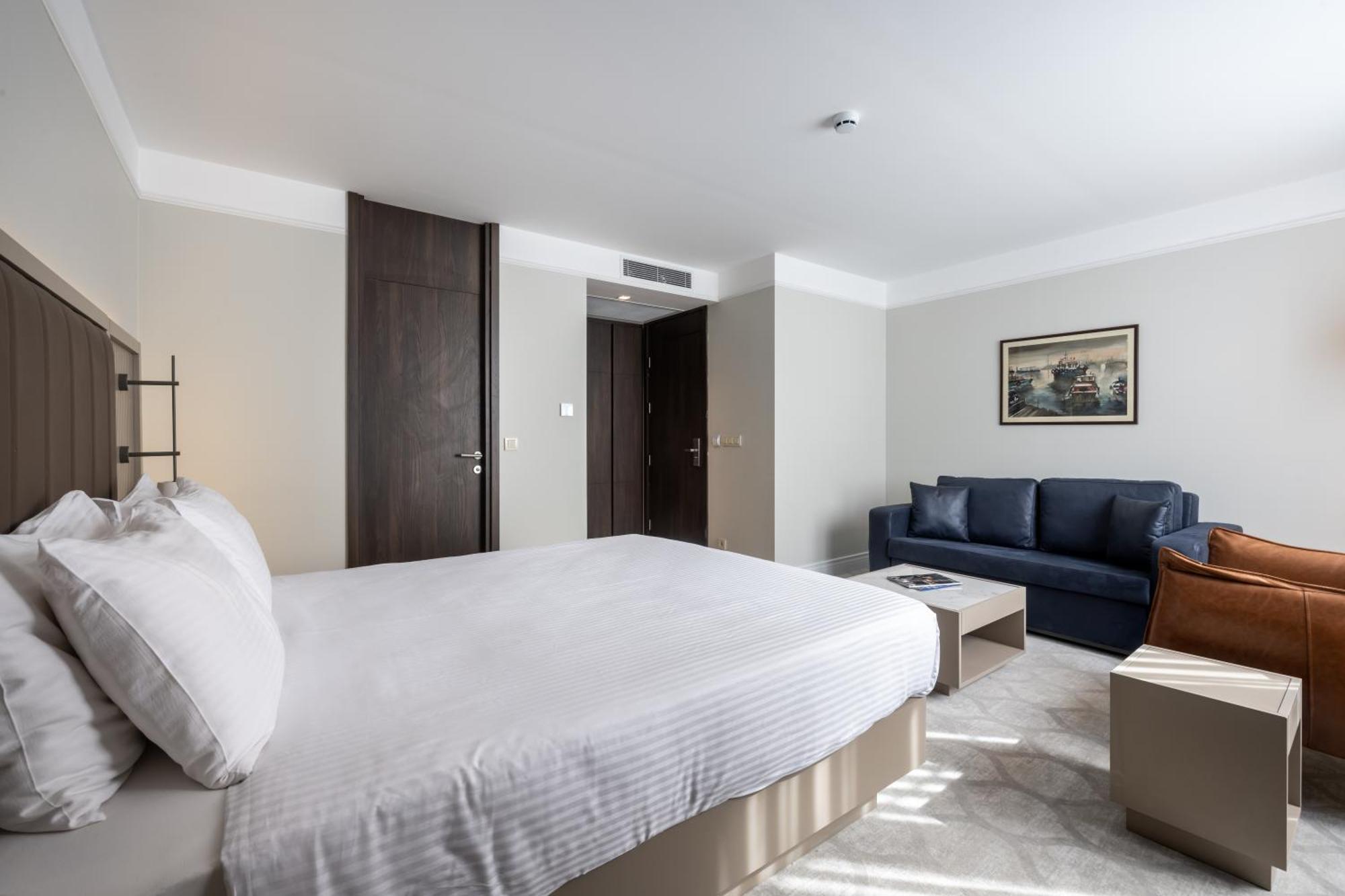 Noble Pangalti Hotel Istanbul Bagian luar foto