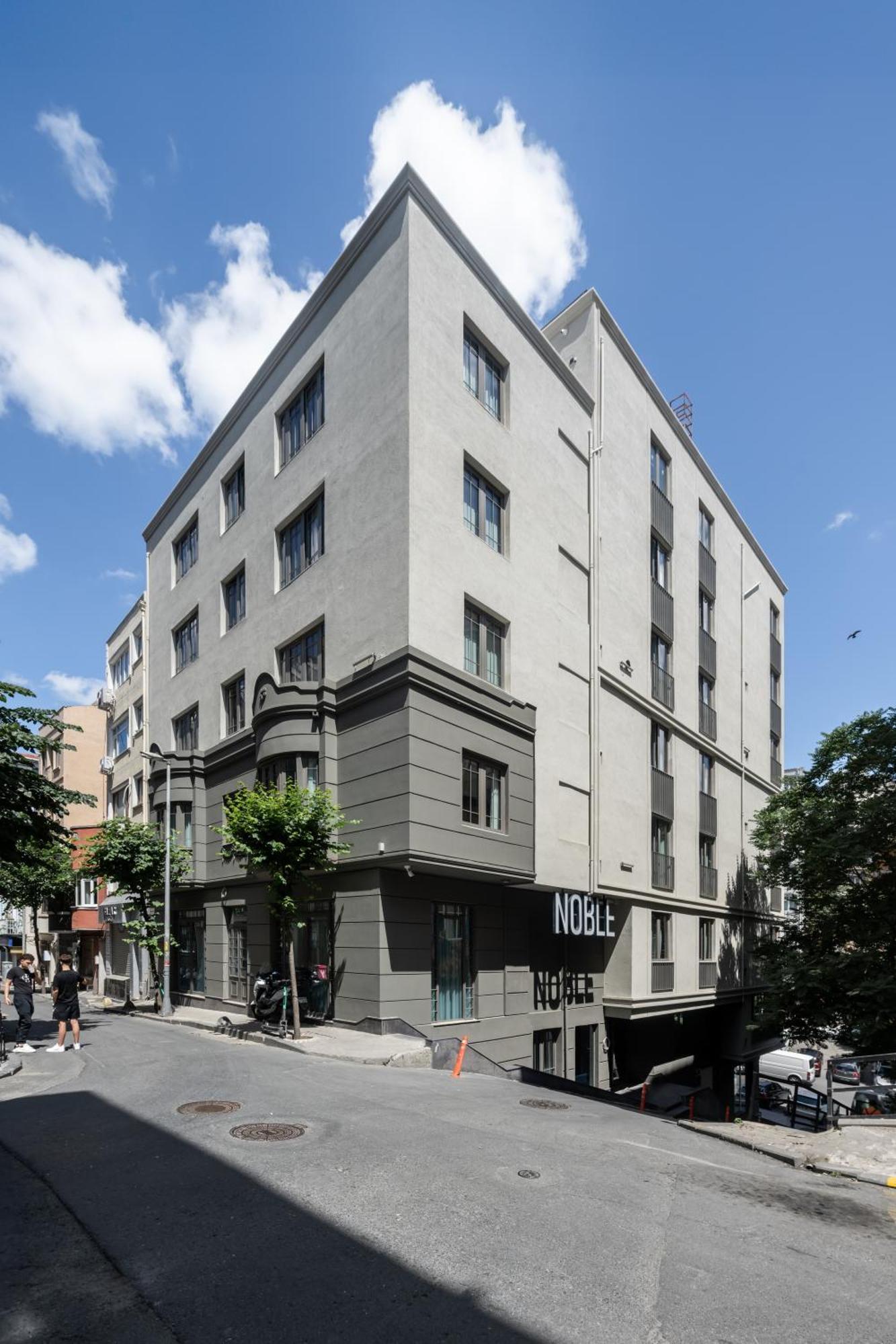 Noble Pangalti Hotel Istanbul Bagian luar foto