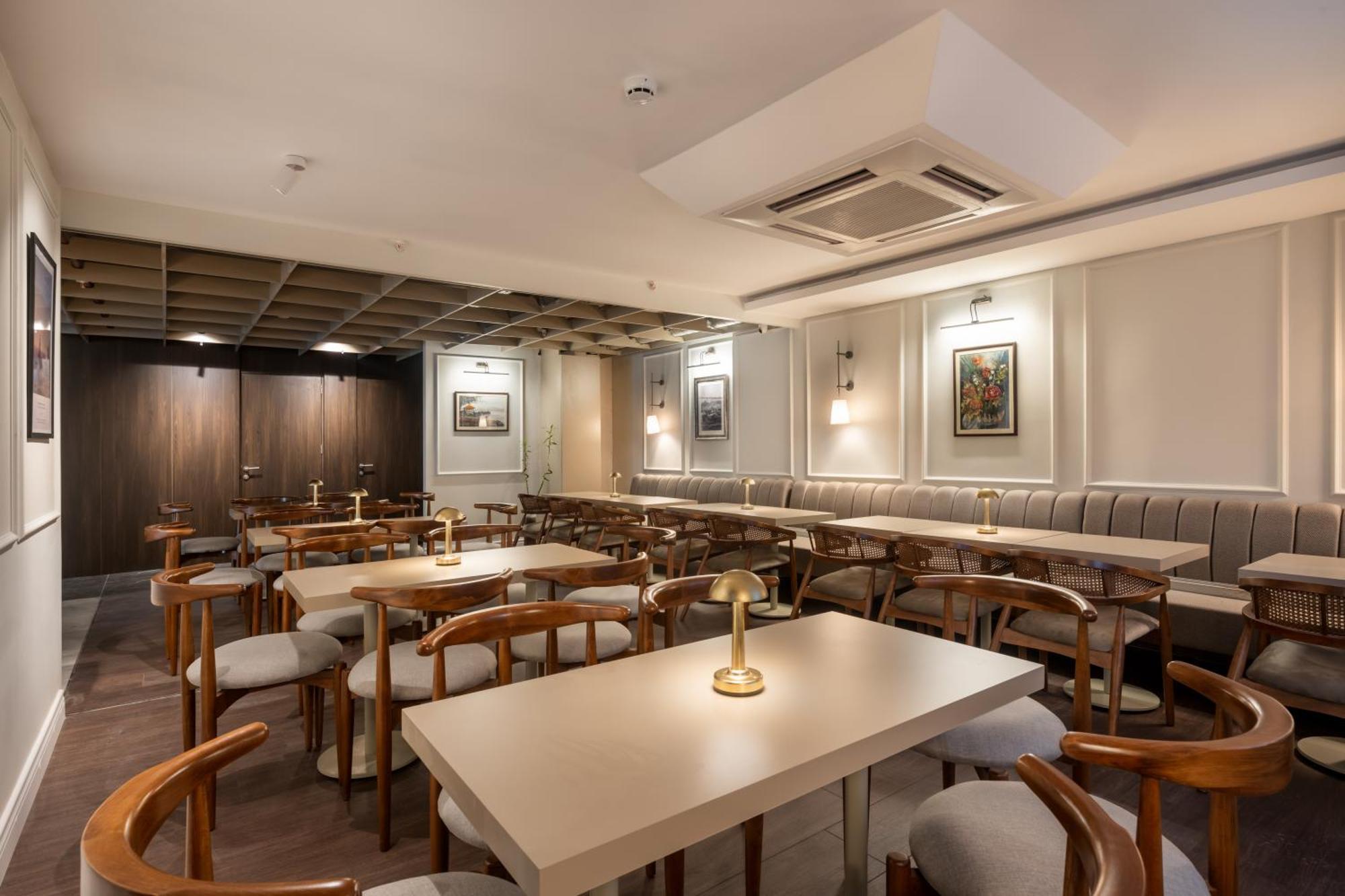 Noble Pangalti Hotel Istanbul Bagian luar foto